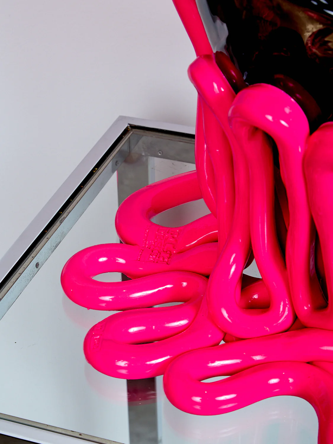 3XL Indian Summer Vessel in Hot Pink - Image 5