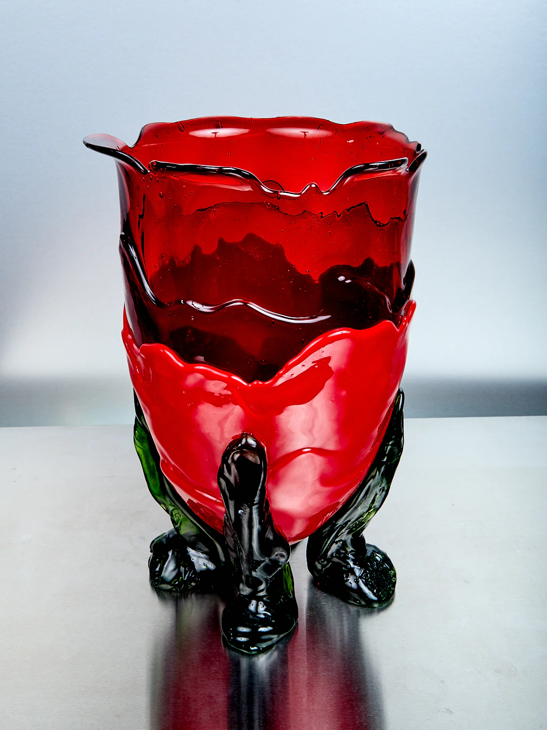 Large Clear Vessel - Image 3