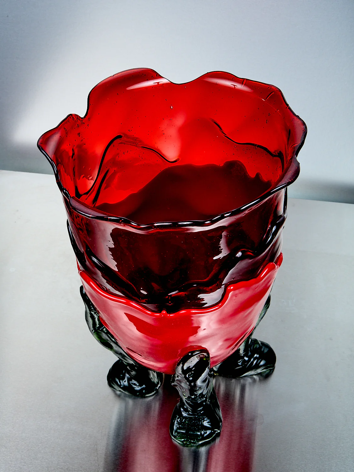 Large Clear Vessel - Image 5
