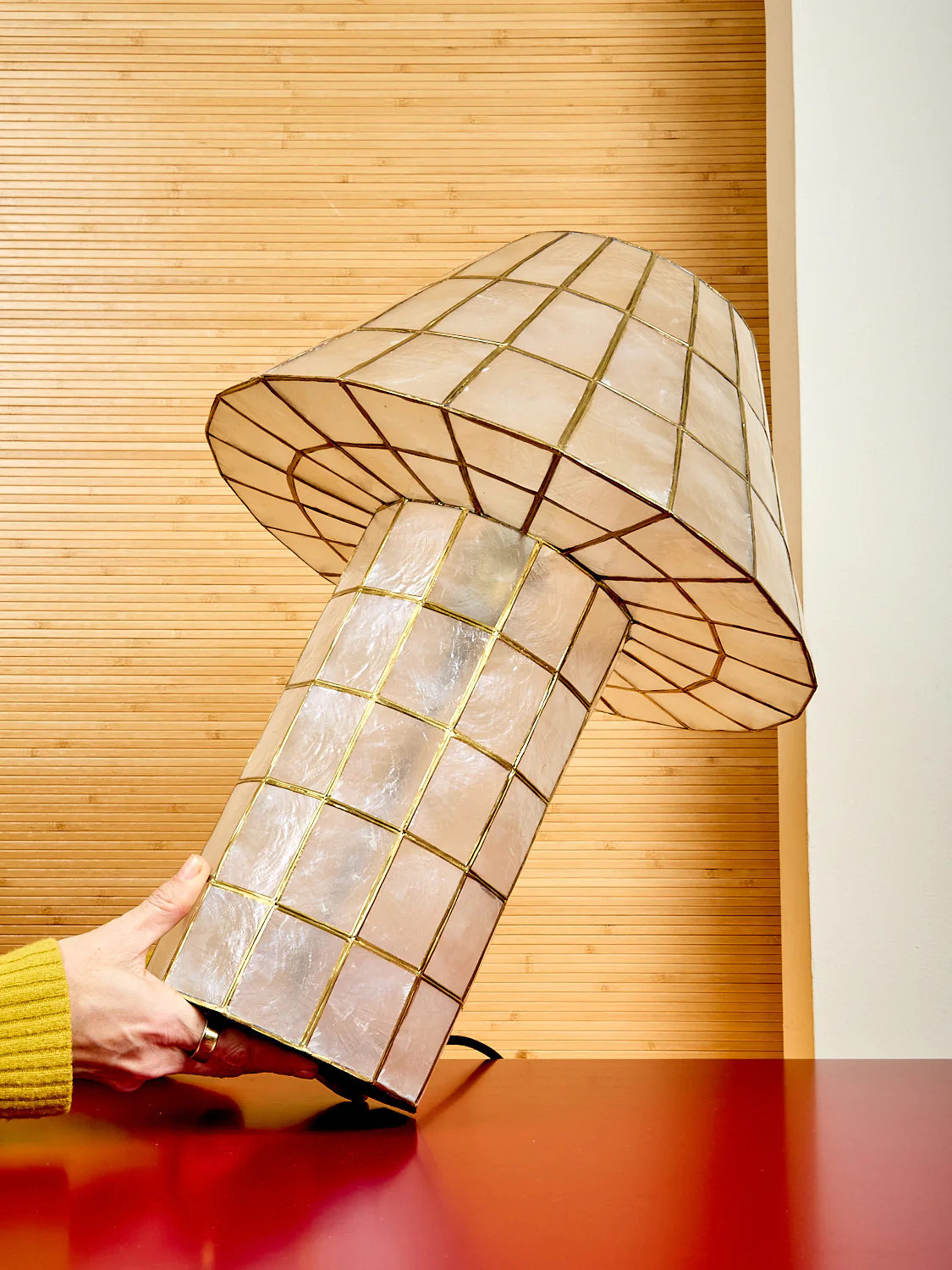 Mother of Pearl Table Lamp - Image 3
