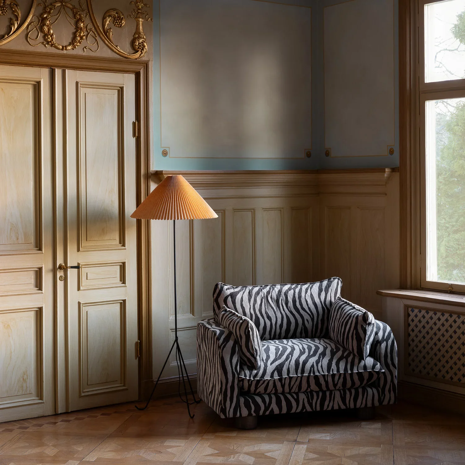 Geraldine Floor Lamp - Image 4