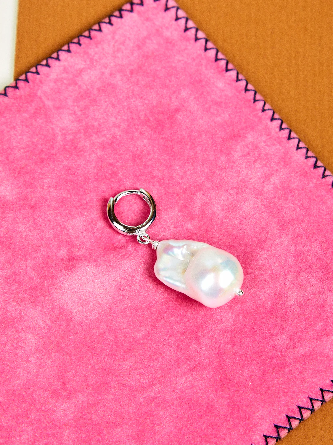 Single Host Earring with Baroque Pearl - Image 4