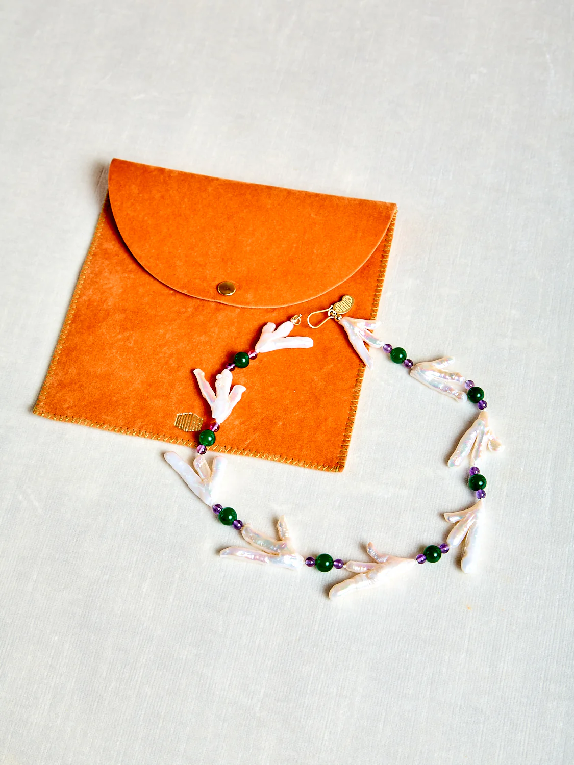 Host Necklace with Chicken Feet Pearl and Gems - Image 2