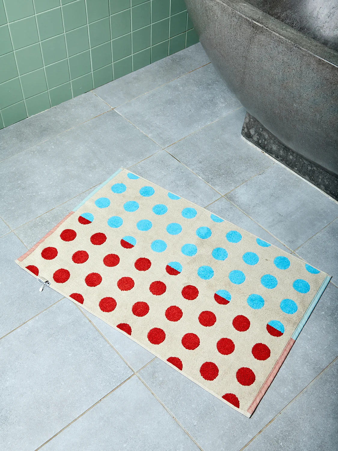 Pearl Dot Bath Mat - Image 3
