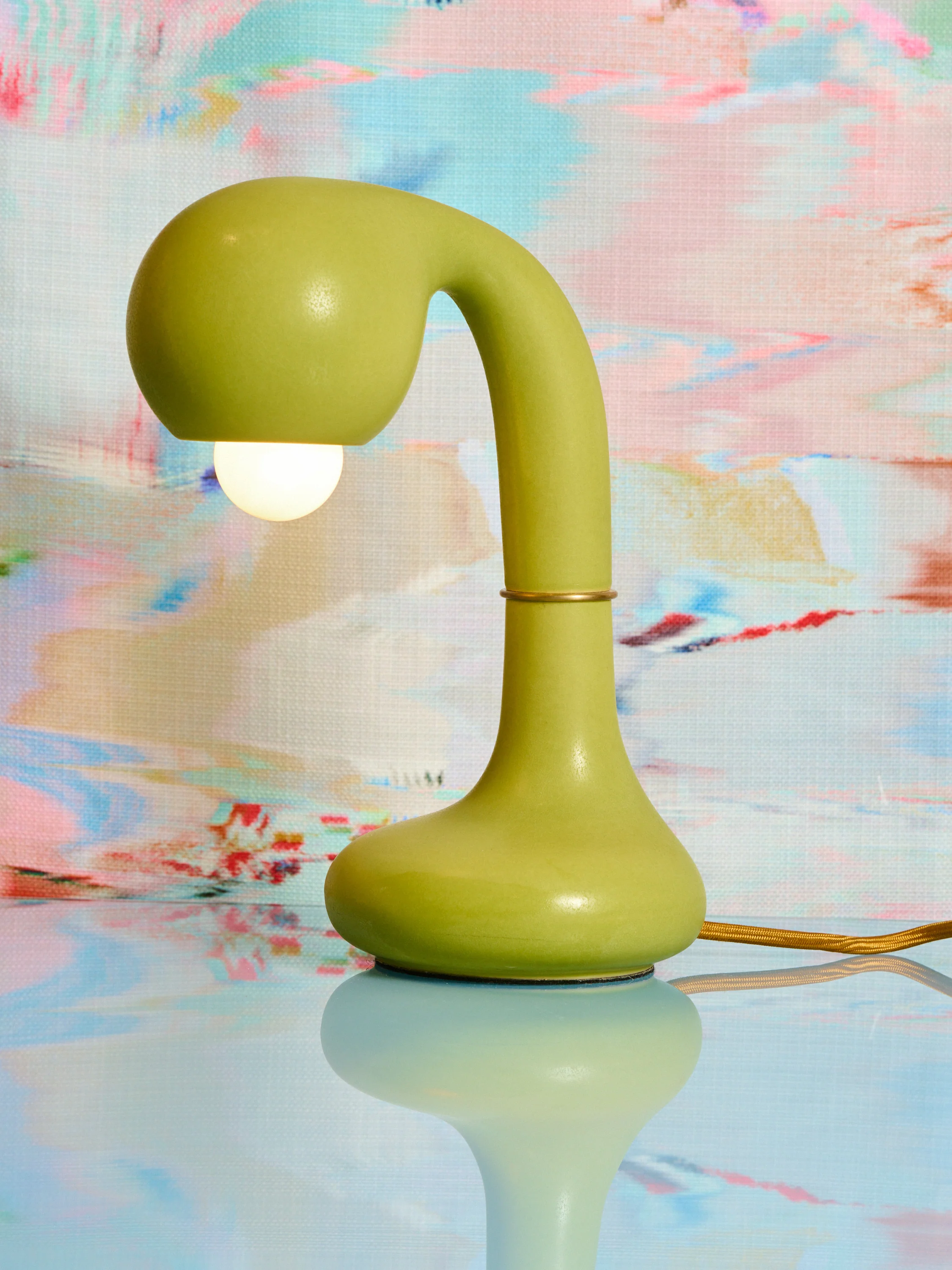 Short Ceramic Table Lamp - Image 3